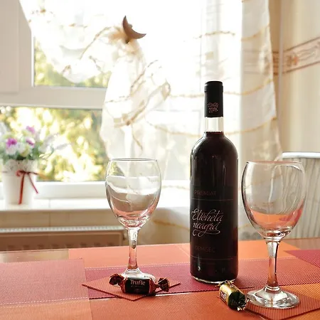 Stephanie בראשוב